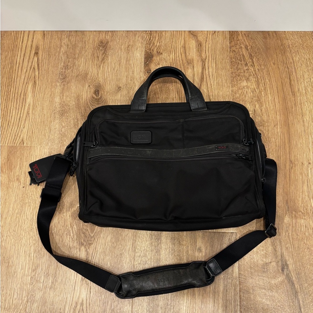 Tumi Alpha Large 17” Black Men's Briefcase with Shoulder Strap